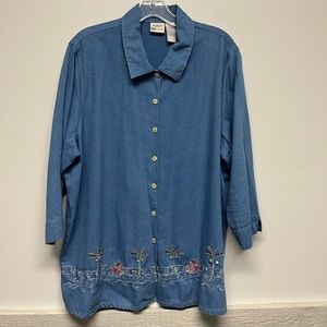 Woman’s Embroidered Beaded Top XL